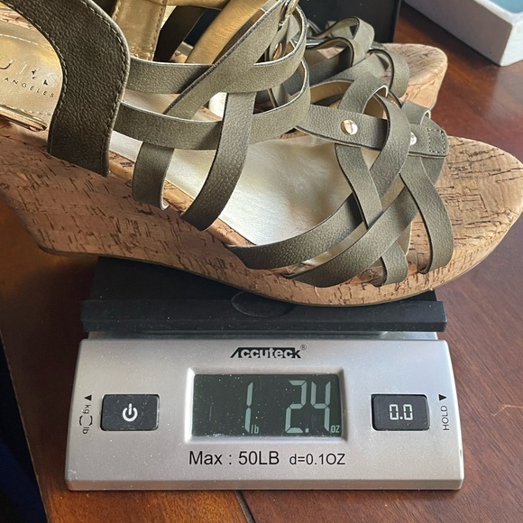Guess wedges green size 9.5 - Picture 7 of 7
